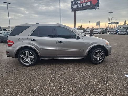 Used 2009 Mercedes-Benz ML 63 AMG 4MATIC image 4