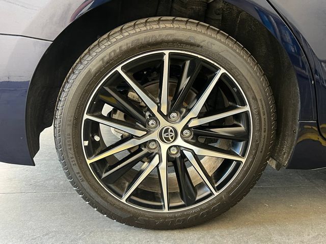 Used 2022 Toyota Camry SE FWD image 11