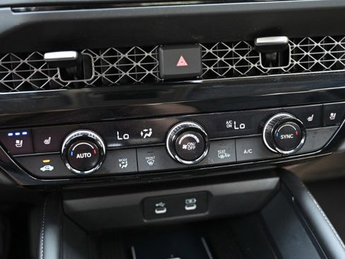 Used 2023 Honda Accord Touring image 28