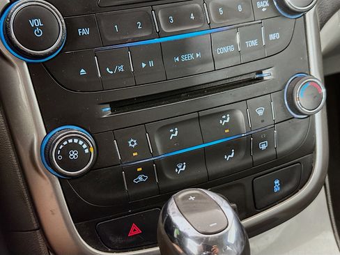 Used 2016 Chevrolet Malibu LS w/ Protection Package FWD image 21