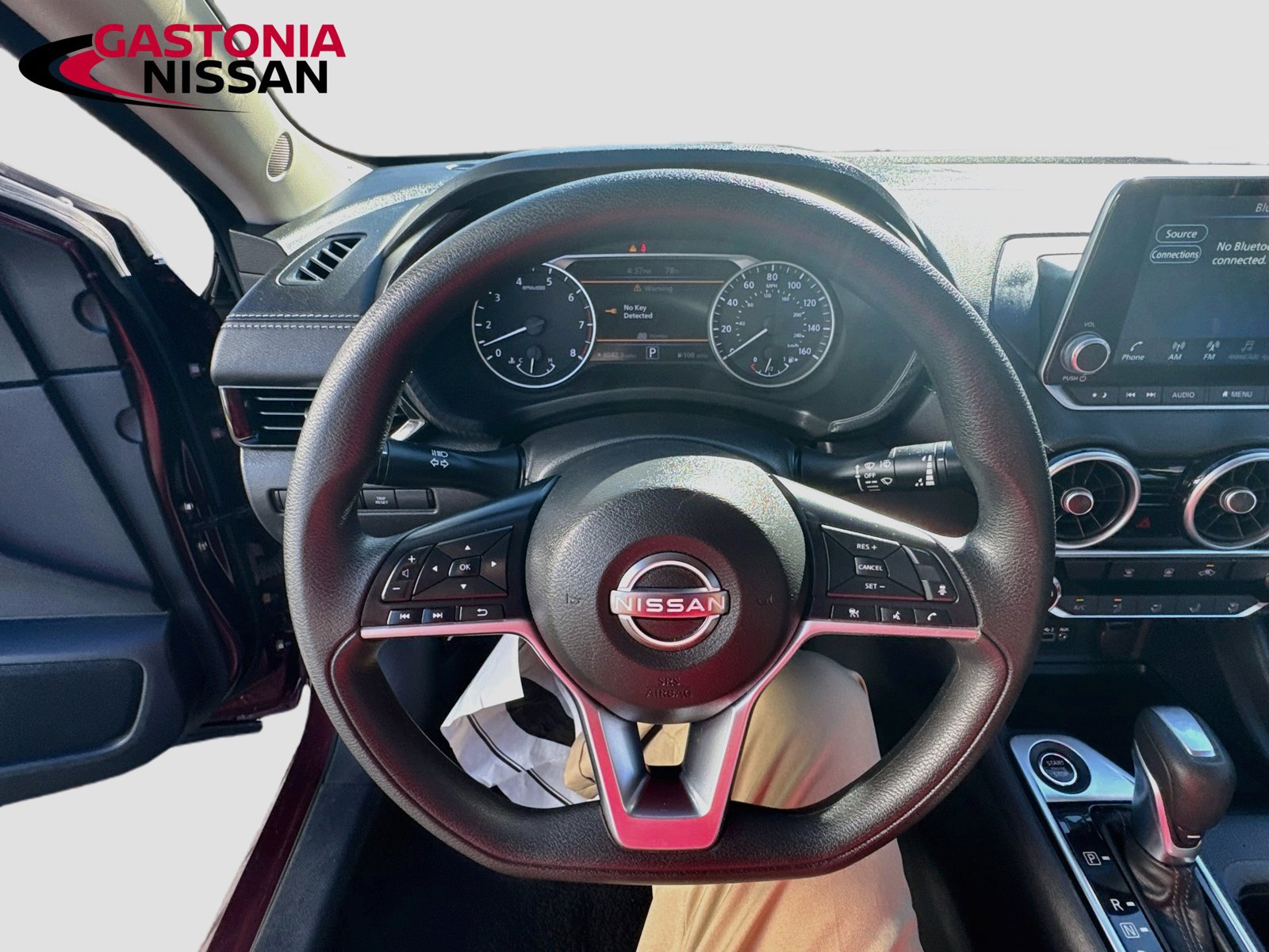 Used 2024 Nissan Sentra SV FWD image 14