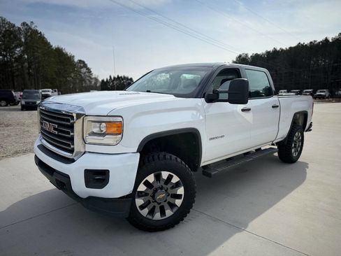 Used 2015 GMC Sierra 2500 2WD Crew Cab image 1