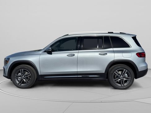 New 2026 Mercedes-Benz GLB 250 4MATIC image 2