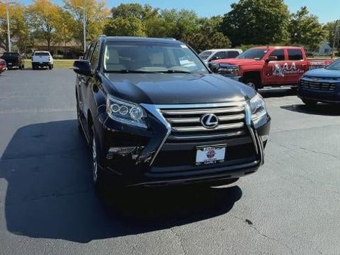 Used 2017 Lexus GX 460 Luxury image 2