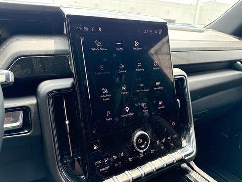 Used 2026 GMC Yukon AT4 w/ AT4 Premium Plus Package AWD/4WD image 15