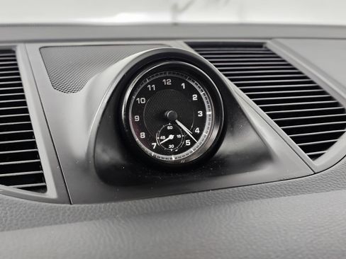 Used 2024 Porsche Macan Turbo image 21
