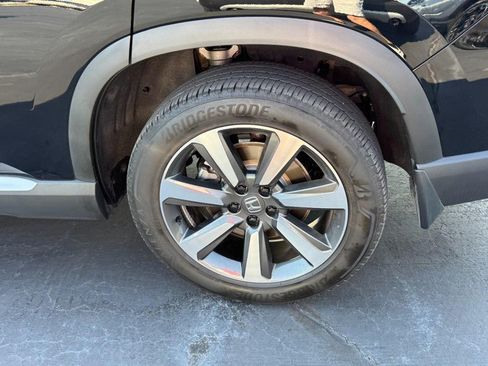 Used 2023 Honda Pilot Elite image 7