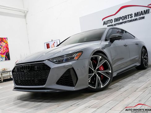 Used 2022 Audi RS 7 4.0T image 3