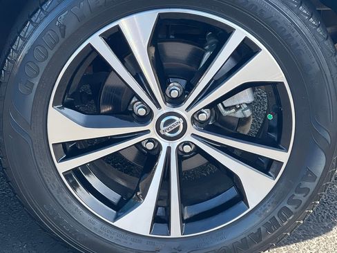 Used 2022 Nissan Sentra SV image 56