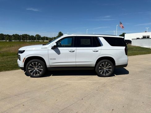 New 2026 Chevrolet Tahoe High Country w/ LPO, Illumination Package AWD/4WD image 6