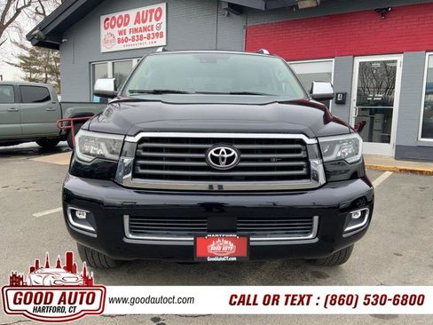 Used 2019 Toyota Sequoia Limited w/ Safety & Convenience Package image 2