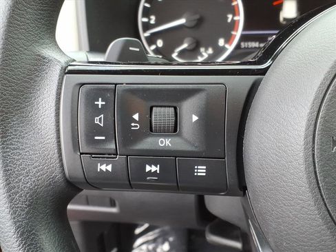 Used 2021 Nissan Rogue SV image 21