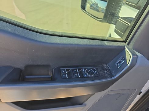 Used 2023 Ford F350 XLT w/ Camper Package image 15