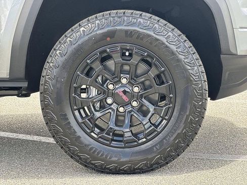 New 2026 GMC Canyon Elevation RWD image 30