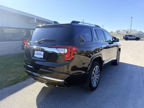 Certified 2023 GMC Acadia Denali w/ Denali Ultimate Package image 5