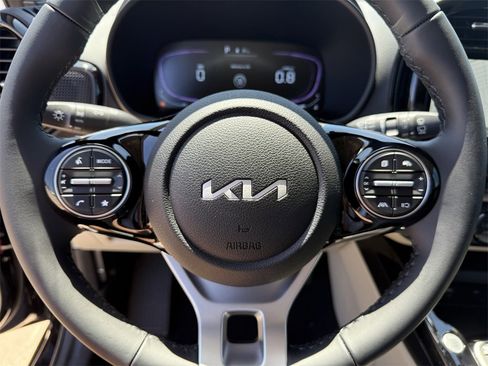 New 2025 Kia Soul EX image 30