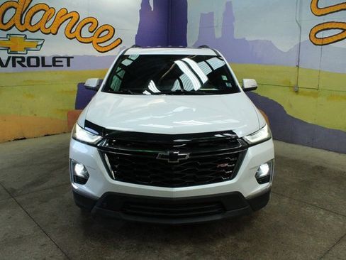 Used 2022 Chevrolet Traverse RS image 3