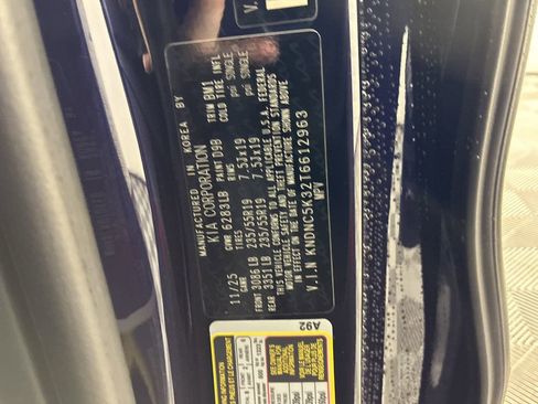 New 2026 Kia Carnival EX image 39