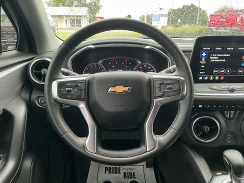 Used 2023 Chevrolet Blazer LT FWD image 8