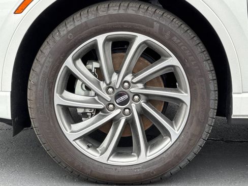 New 2025 Lincoln Corsair Grand Touring w/ Equipment Group 302A AWD/4WD image 25