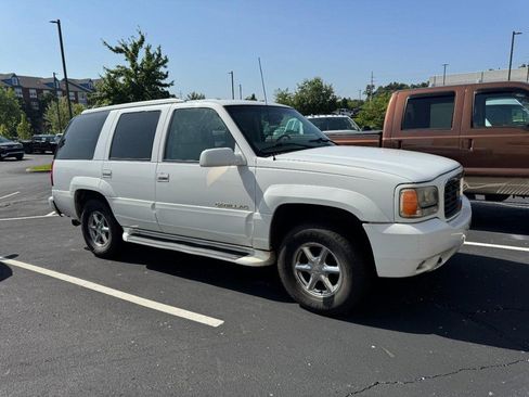 Used 1999 Cadillac Escalade 4WD image 4