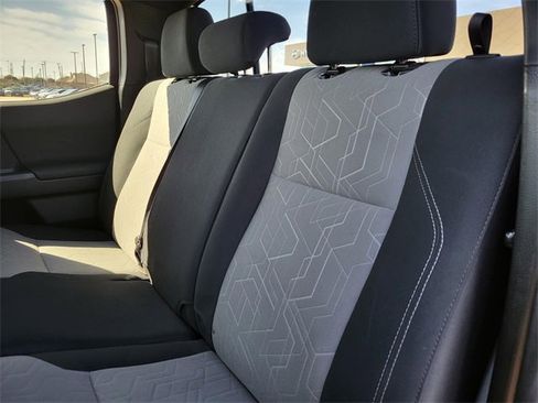 Used 2023 Toyota Tacoma TRD Sport image 12