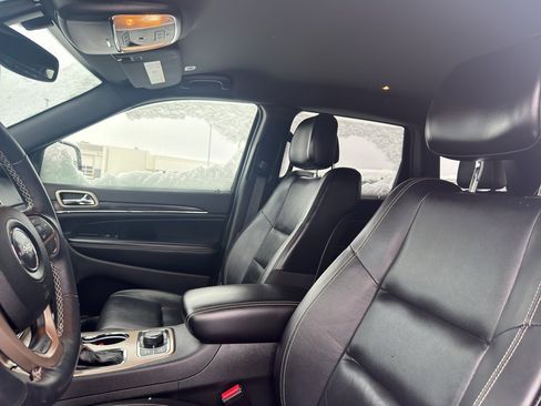 Used 2017 Jeep Grand Cherokee Limited w/ Trailer Tow Group IV image 26