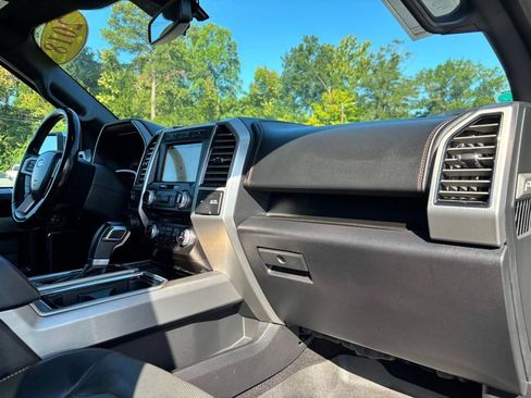 Used 2018 Ford F150 Platinum w/ Equipment Group 701A Luxury AWD/4WD image 29