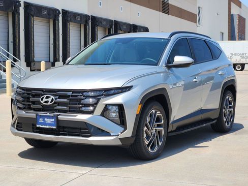New 2026 Hyundai Tucson SEL Plus FWD image 2
