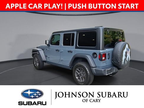 Used 2024 Jeep Wrangler Unlimited Sport AWD/4WD image 2