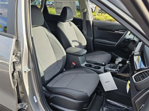 New 2026 Kia Seltos S image 12