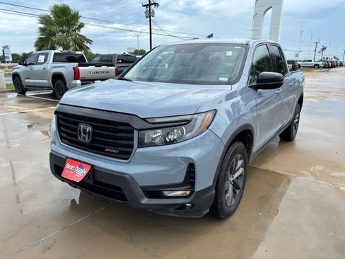 Used 2023 Honda Ridgeline Sport image 3
