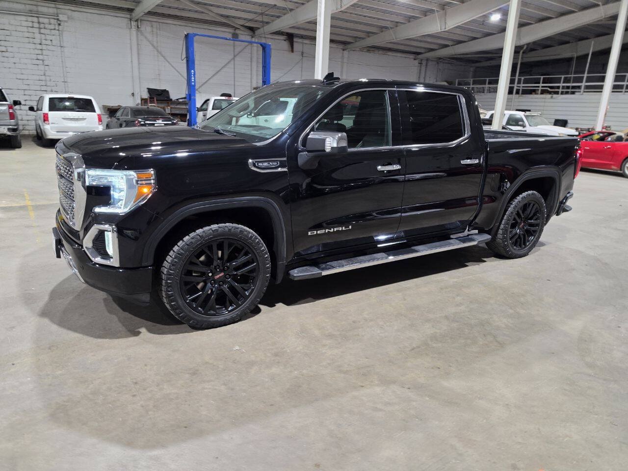 Used 2019 GMC Sierra 1500 Denali w/ Driver Alert Package II AWD/4WD image 1