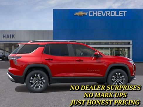 New 2026 Chevrolet Equinox LT w/ Safety and Technology Package FWD image 5