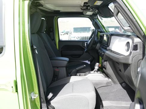 New 2026 Jeep Gladiator Sport AWD/4WD image 22