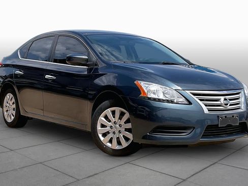 Used 2015 Nissan Sentra S FWD image 4