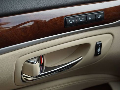 Used 2017 Lexus LS 460 image 24