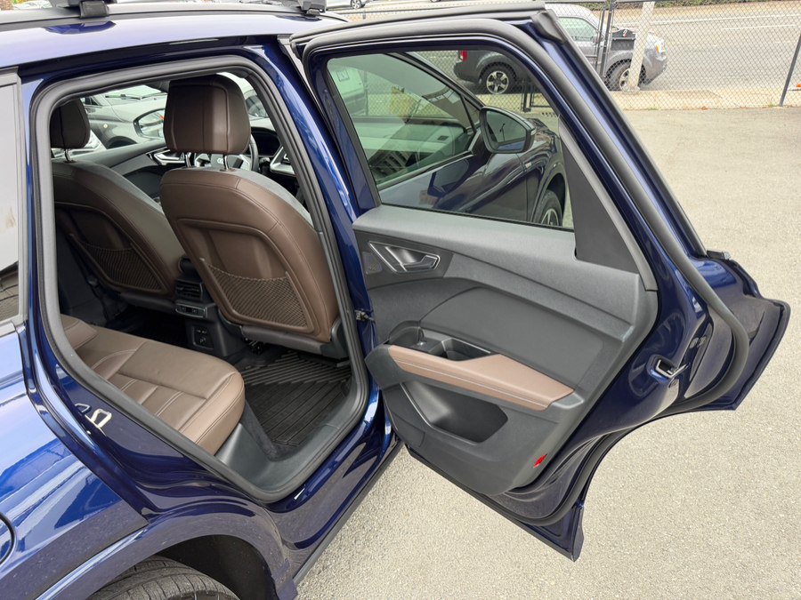 Used 2023 Audi Q4 e-tron Prestige w/ Black Optic Package AWD/4WD image 34