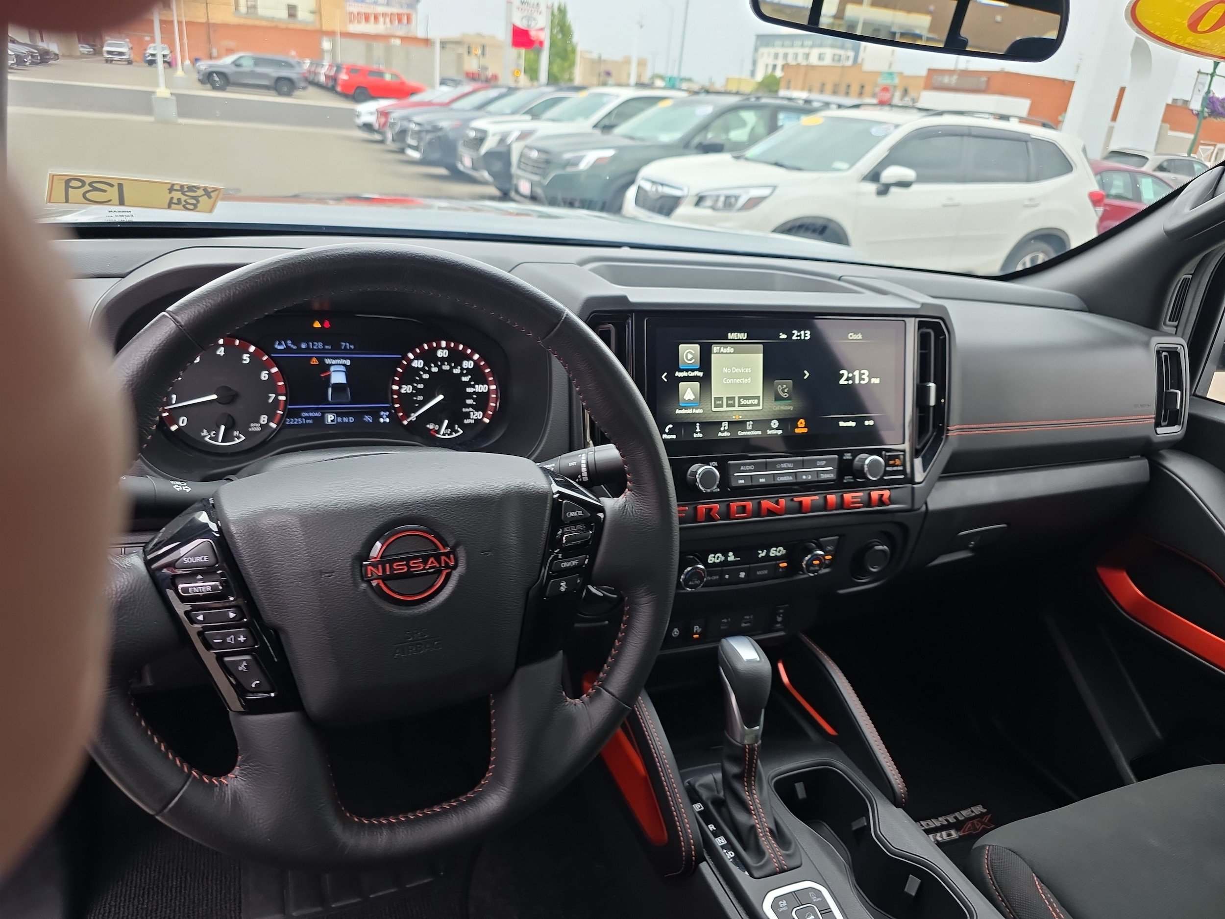 Used 2026 Nissan Frontier PRO-4X AWD/4WD image 3