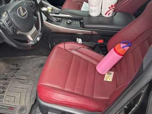 Used 2017 Lexus IS 200t image 6