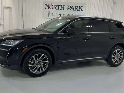 Used 2021 Lincoln Corsair FWD w/ Equipment Group 101A image 6