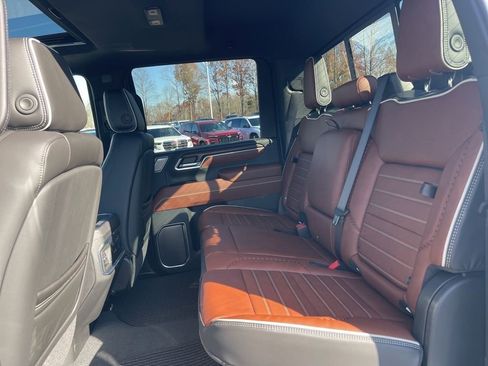 New 2026 GMC Sierra 2500 Denali Ultimate image 13