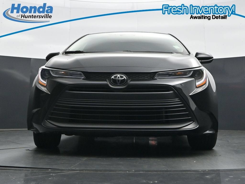 Used 2026 Toyota Corolla LE FWD image 37