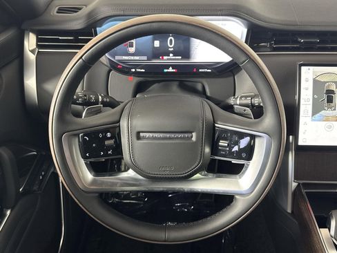 New 2025 Land Rover Range Rover SE image 12