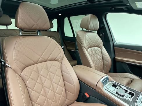 Used 2024 BMW X5 M60i w/ Climate Comfort Package image 18