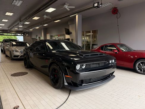 Used 2018 Dodge Challenger SRT Demon RWD image 3