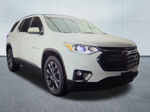 Used 2021 Chevrolet Traverse RS w/ LPO, Cargo Package image 2