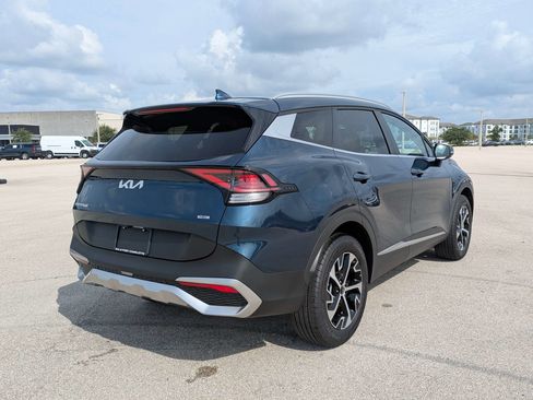 Certified 2025 Kia Sportage EX AWD/4WD image 5