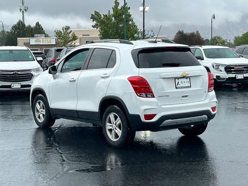 Used 2017 Chevrolet Trax LT w/ LT Convenience Package AWD/4WD image 7