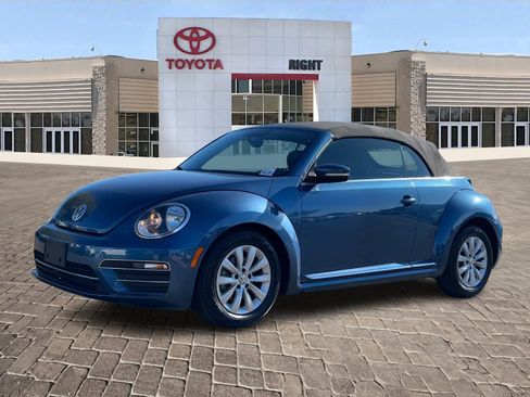 Used 2018 Volkswagen Beetle 2.0T S image 2